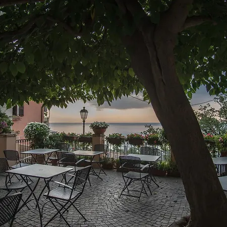 Rocco Hotel